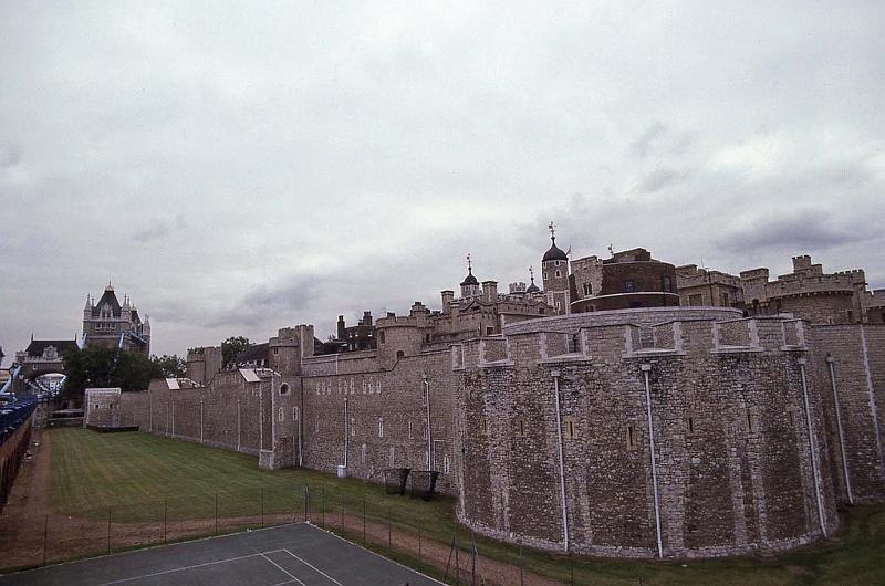 WT 2100 268-11 UK 1991.jpg